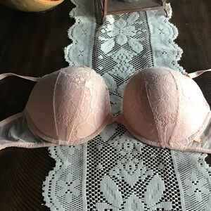 Victoria’s Secret push up bra